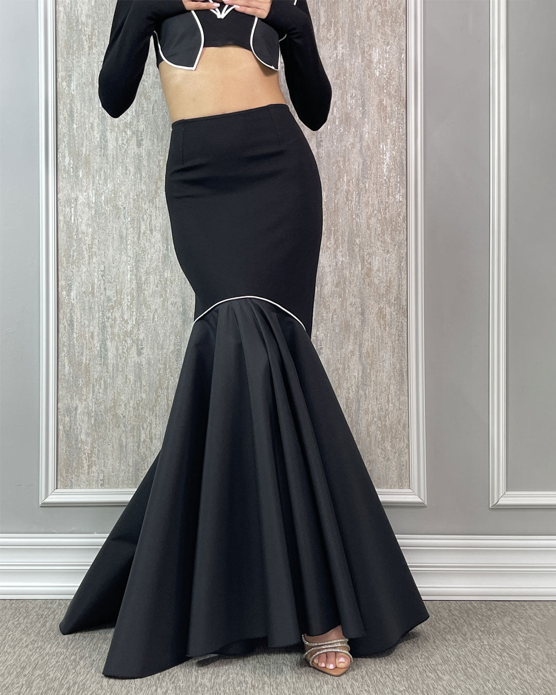 Burcu Aslan Skirt SURO STRECHY SKIRT