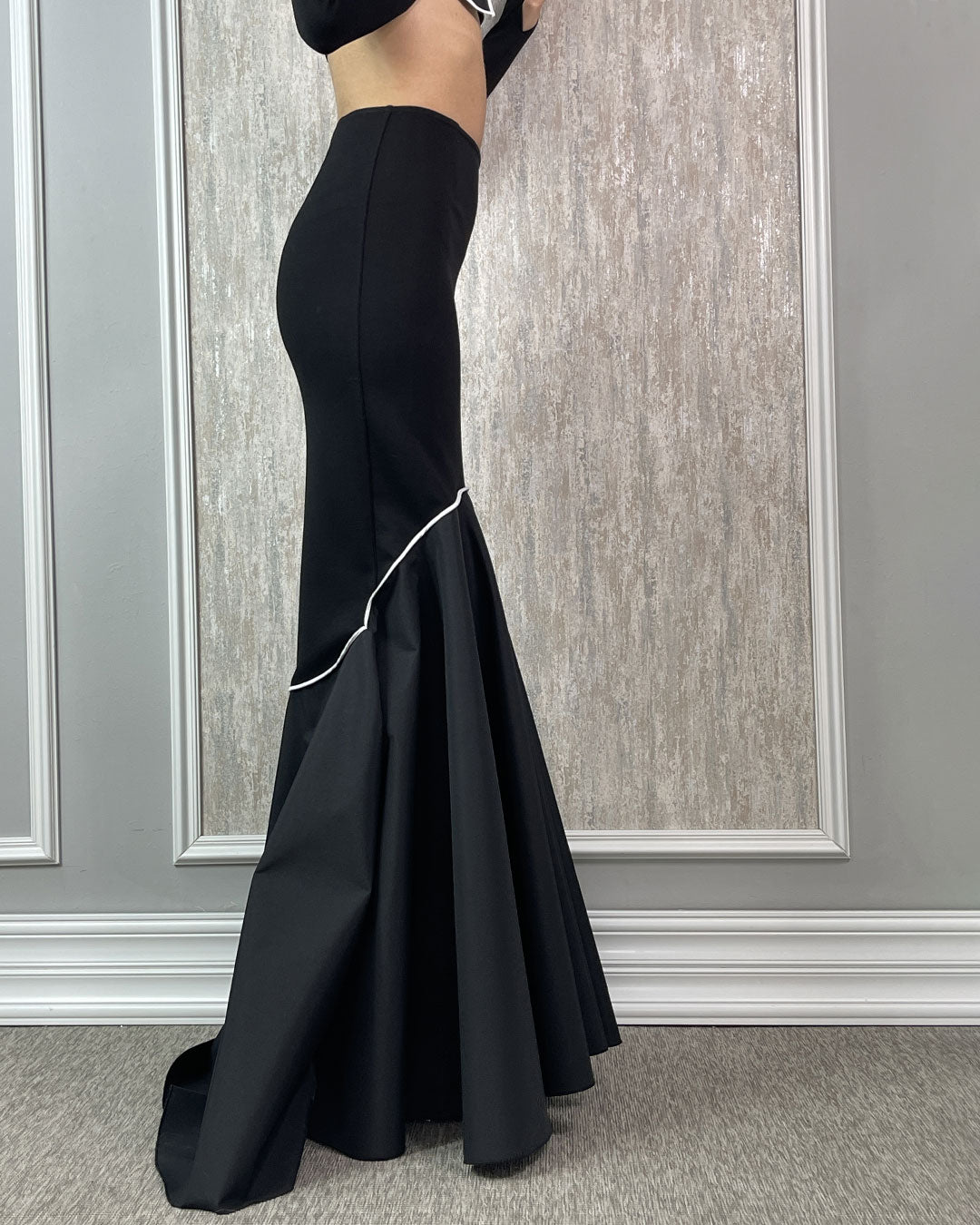 Burcu Aslan Skirt SURO STRECHY SKIRT