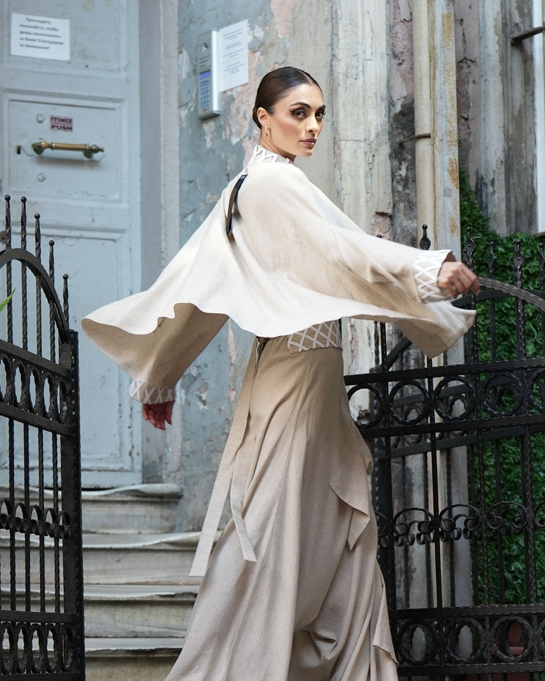 Burcu Aslan Jacket DONU LINEN JACKET SHORT KIMONO