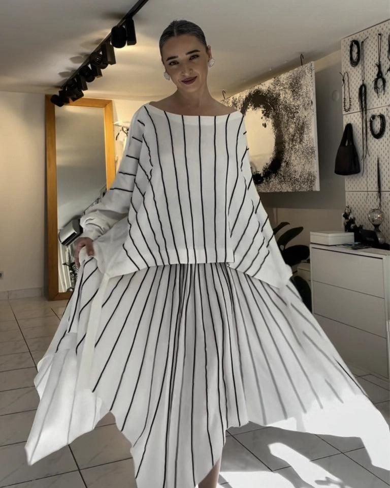 Burcu Aslan TOTAL OUTFIT OLERA LINEN LOOK