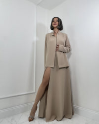 Burcu Aslan TOTAL OUTFIT CASI LOOK (JACKET + SKIRT)